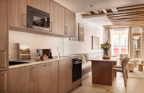 Quartier de la Porte-Saint-Denis Apartment | Chic A/C Central apt - 2bdr/6p - Faubourg s/Denis