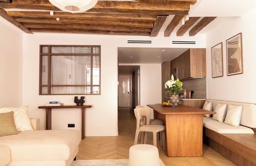 Quartier de la Porte-Saint-Denis Apartment | Chic A/C Central apt - 2bdr/6p - Faubourg s/Denis
