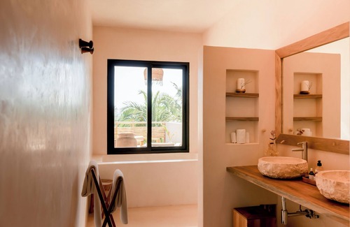 Zona Hotelera Apartment | Chic Beach Studio with Plunge Pool in Tulum Hotel Zone