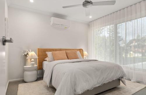 Cowes House | Chic Coastal Retreat 3 Bdr Close to Beach