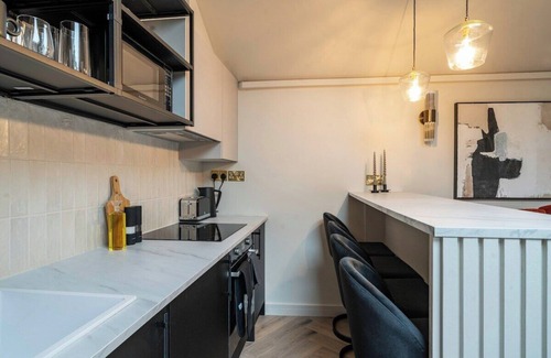 Blockley Cottage | Chic Cotswold Tiny Home - Oddity House