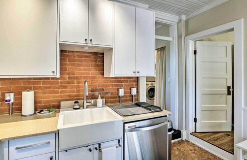Rosedale House | Chic Denver Home w/Deck & Grill, 5 Mi to Dtwn!