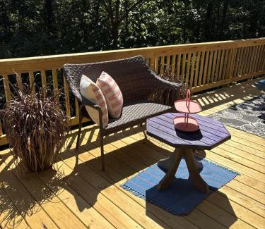 Massanutten House | Chic Designer Log Cabin Hot Tub Pool Tabledecks