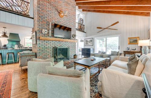 Highlands House | Chic Highlands Cabin Retreat with Deck and Office!