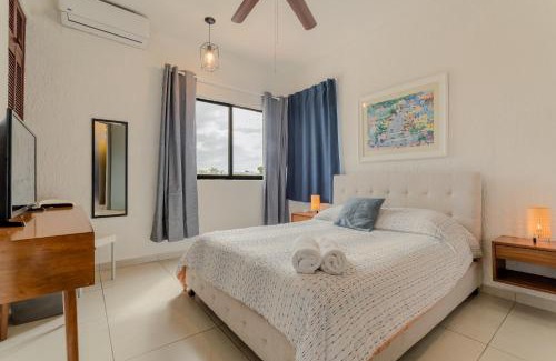 Zona Hotelera Apartment | CHIC Lagoon front Villa by Casa Paraíso