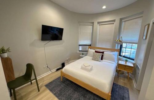 Prudential - St. Botolph Apartment | Chic Metro South End Studio
