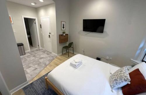 Prudential - St. Botolph Apartment | Chic Metro South End Studio