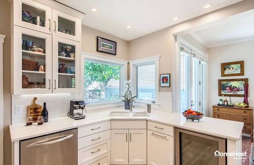Whittier House | Chic & Modern Home in a Prime Downtown Location