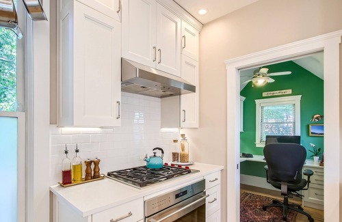 Whittier House | Chic & Modern Home in a Prime Downtown Location