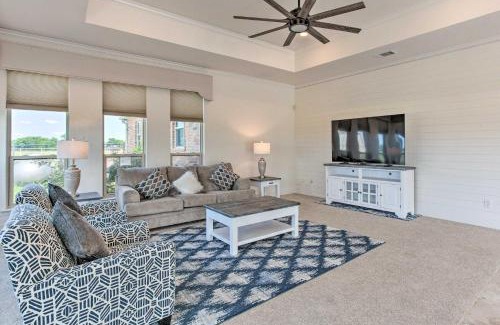 Pilot Point Villa | Chic Ranch Villa Less Than 5 Mi to Lake Ray Roberts!