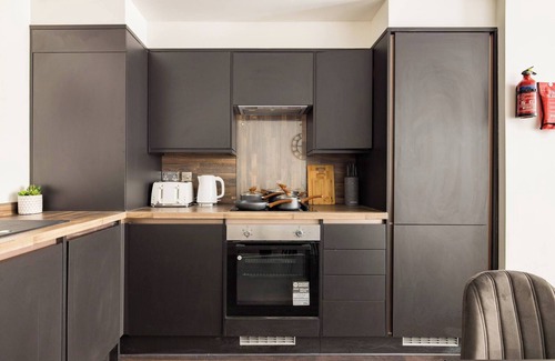 Parsons Green and Walham Apartment | Chic Retreat by Wild Roses - A