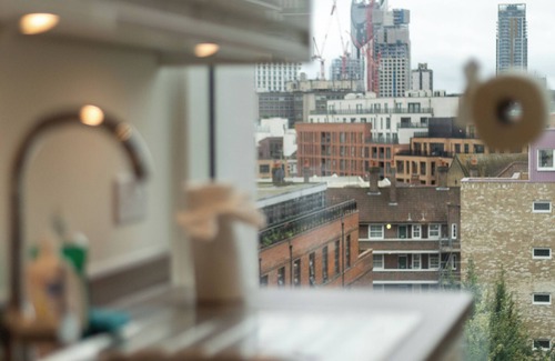 Cathedrals Apartment | Chic & Stylish 2Bed in Heart of London