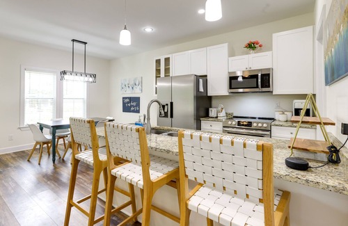 Thomasville House | Chic Thomasville Home: Walk to Downtown!