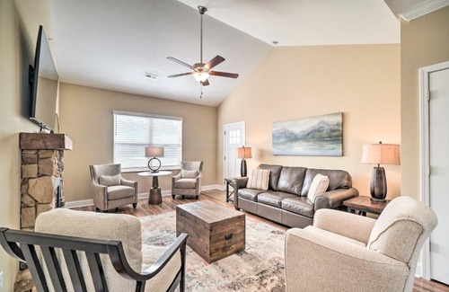 Townsend Apartment | Chic Townsend Condo with Saltwater Pool!