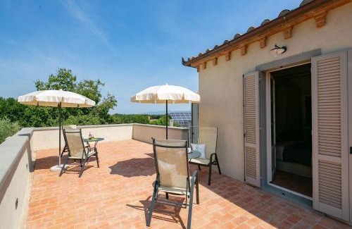 Pietraia House | Chic Tuscan Stay with Steam
