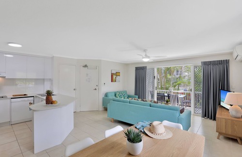 Main Beach Apartment | Chidori Court