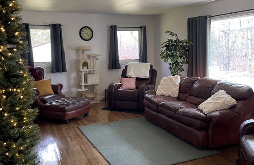 Ironwood House | Chill out with a charming 2-bedroom house in Ironwood with WiFi and AC