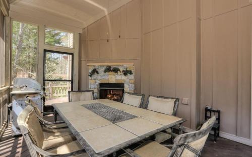 Big Canoe House | Choctaw Lodge -Play ping pong Relax by the wood fireplace Grill