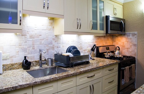 Mona Cabin | Choose To Be Happy @ Long Mountain Cabin (LMC) - One Bedroom