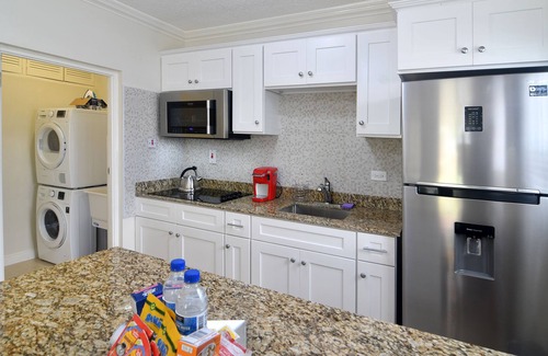 Molynes Gardens House | Choose To Be Happy at Gardens of Blissett # 3 - Studio Apartment