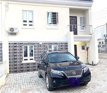 Abuja Apartment | CHRIS SPORSHE