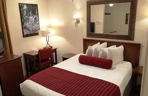 Avon Hotel | Christie Lodge Winter's Best.