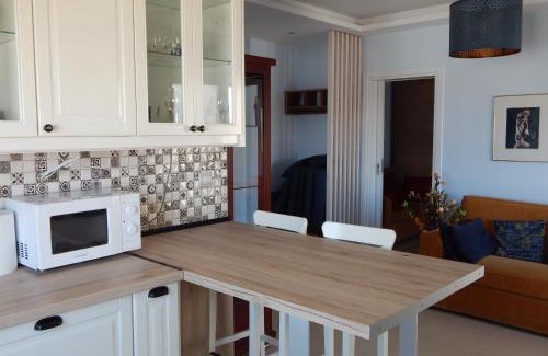 Perea Apartment | Christina-2
