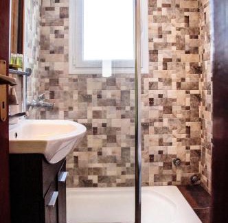 Adamas Apartment | Christina Rooms