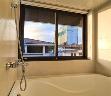 Ha Long Apartment | Chuỗi Villa FLC 5 phòng Ngủ - phòng Karaoke- Bể bơi - Đầy đủ tiện nghi
