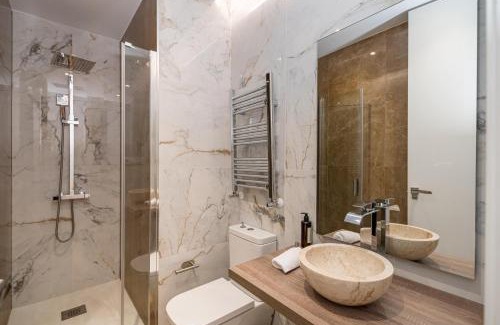 Malasana Apartment | Chueca II calle Barco 2BR 2BH