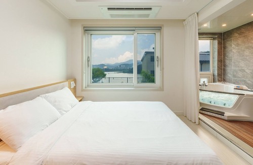 Namsan House | Chuncheon The Haven River Pension