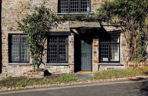 Stratton Cottage | Church Cottage Stratton x4 per wkd