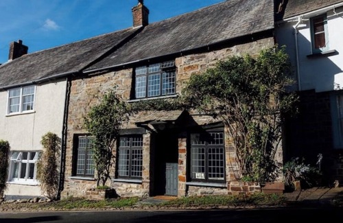 Stratton Cottage | Church Cottage Stratton x4 per wkd