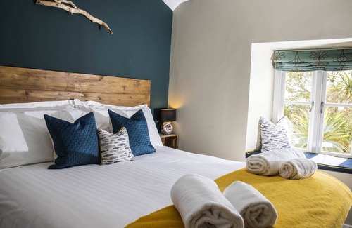 Kingsbridge Bed & Breakfast | Church House Inn