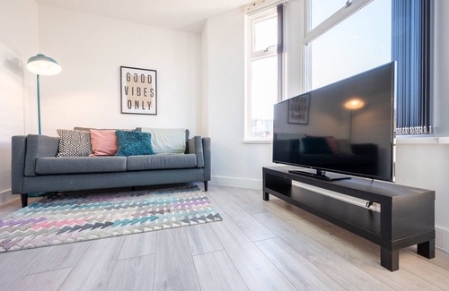 Newport Apartment | Church View 3 by Tŷ SA