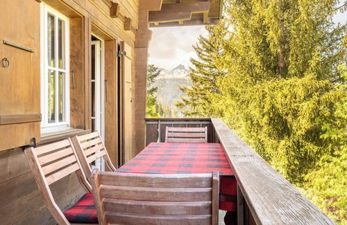 Axalp Condo | "Chutzestübli" on Axalp near Brienz - cozy vacation apartment with balcony