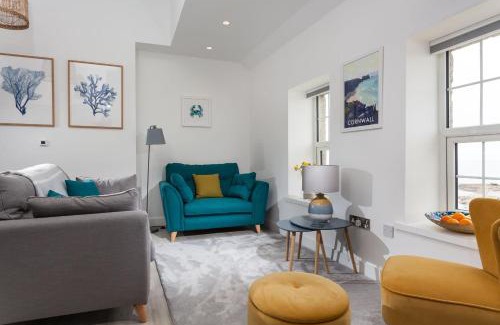 Porthleven House | Chy Lowen