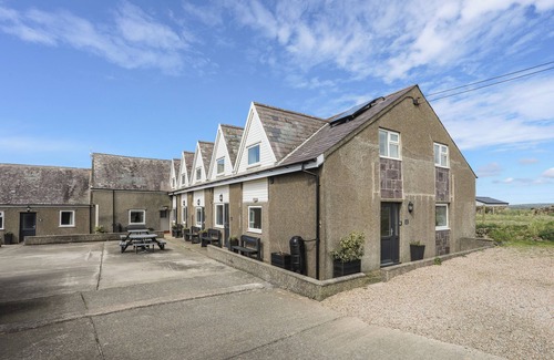 Llanengan Cottage | CILAN - 2 TY'N DON, pet friendly in Abersoch