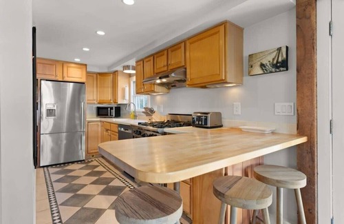 Newburyport House | Circa 1789 Historic South End Downtown Home