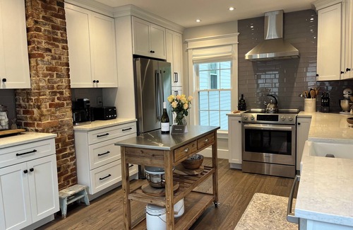 Bath House | Circa 1850 Federal - 3 Bedroom 2 Bath Home In The Heart of Bath, Maine.