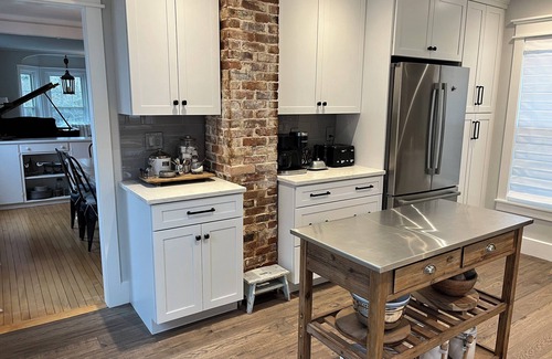 Bath House | Circa 1850 Federal - 3 Bedroom 2 Bath Home In The Heart of Bath, Maine.