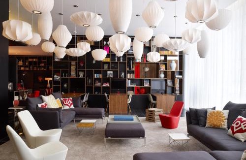 Cathedrals Hotel | citizenM Southwark Bankside