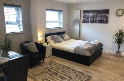 Mill Road Apartment | City CB1 Studio Just Off Mill Rd, Close To Train Station - Walk to Station and City Centre