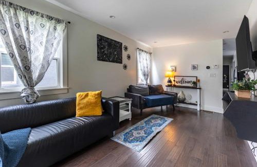 Near Northside Apartment | City-Center 2BR Near Attractions