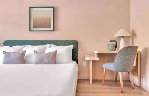 East Village Hotel | City Center Hotel by Kasa