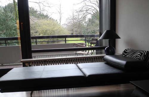 Pempelfort Condo | City center overlooking Citypark the Hofgarten walking distance to all attractio