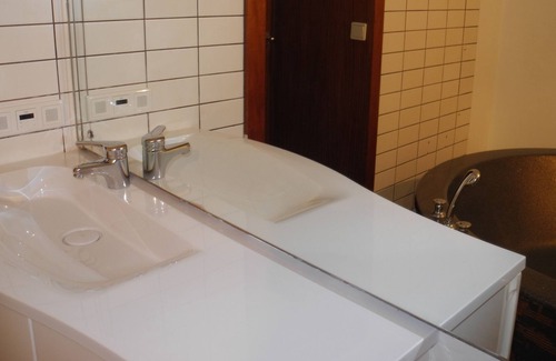 Pempelfort Condo | City center overlooking Citypark the Hofgarten walking distance to all attractio