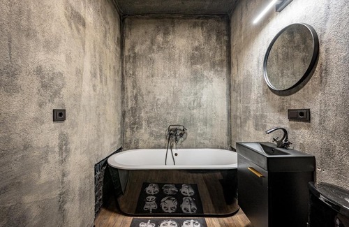 Business District Apartment | City Center Panoramic Penthouse With Rooftop Terrace - Self Check-in