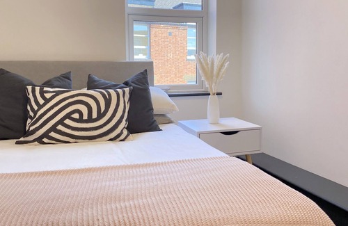 Sunderland Apartment | City Center Top Floor Executive Flat