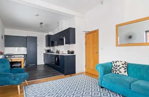 Exeter Apartment | City Centre Spacious Apartment